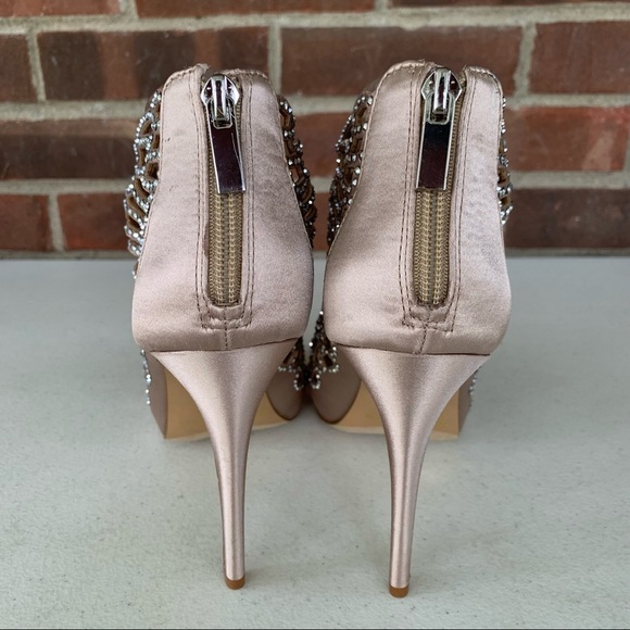 INC International Concepts Sarane Bisque Stud Peep-toe Rear Zipper Sandals - Picture 5 of 8